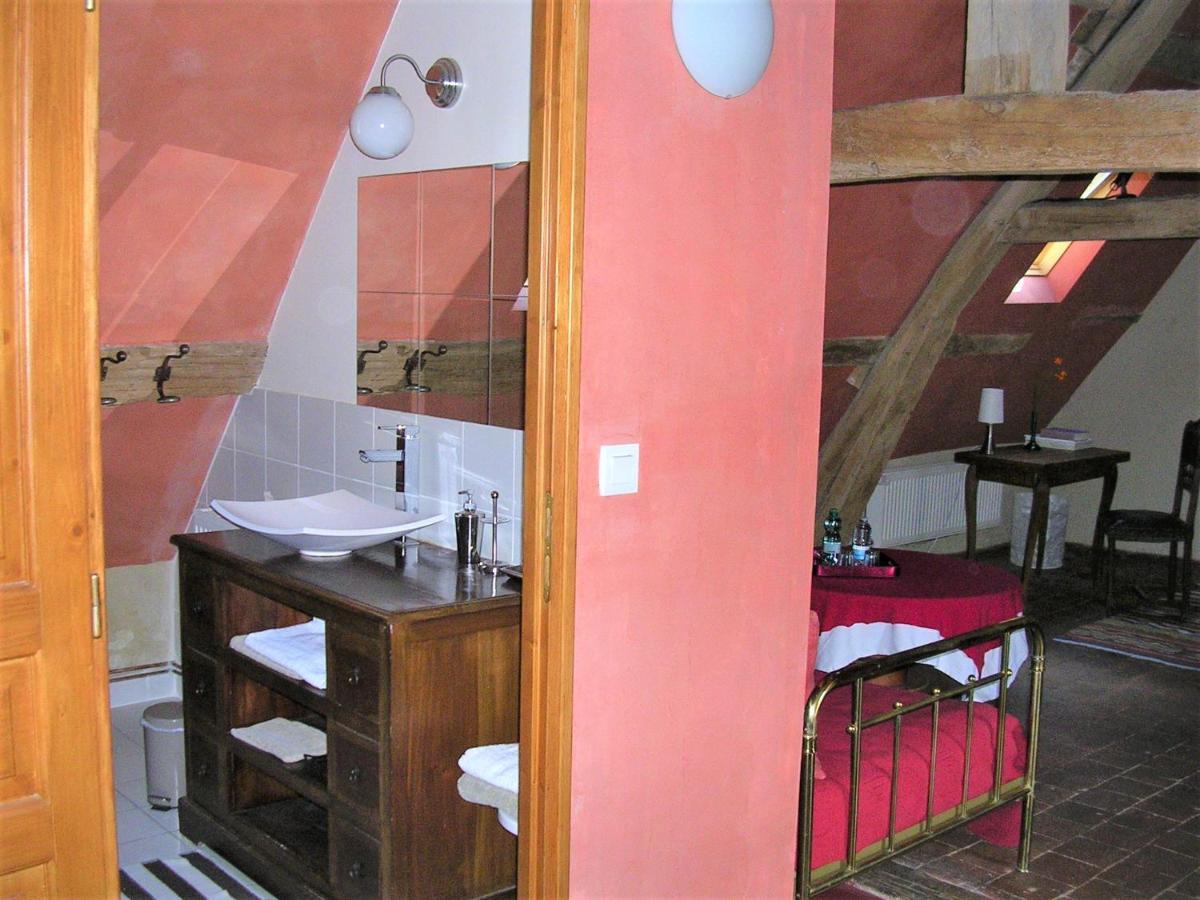 La Maison Des Aubees Rémalard Exterior foto